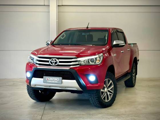 TOYOTA HILUX 2.8 SRX 4X4 CD 16V DIESEL 4P AUTOMÁTICO TOYOTA HILUX 2.8 SRX 4X4 CD 16V DIESEL 4P AUTOMÁTICO